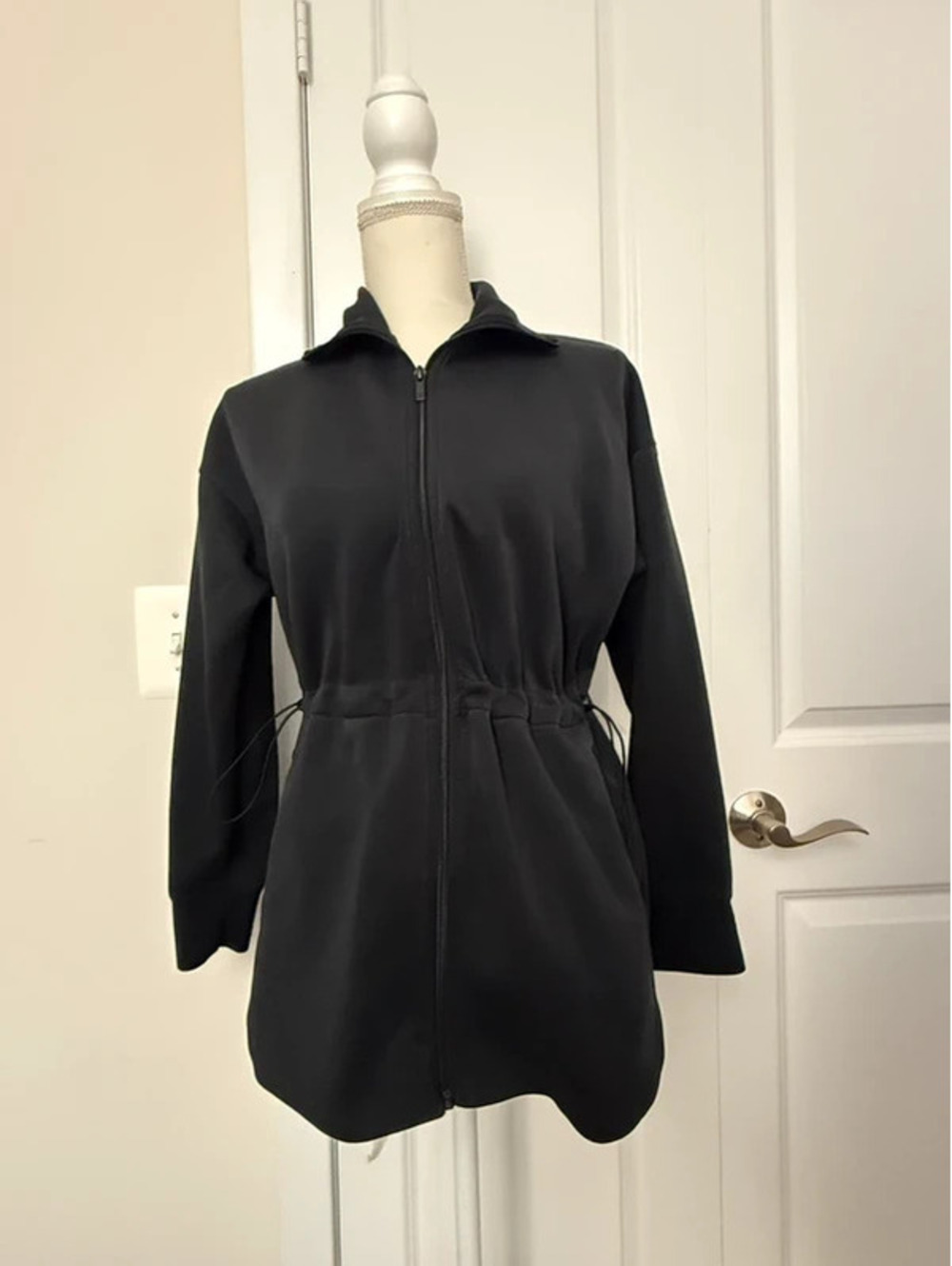 All in Motion Women’s XS Black Full Zip Long Jacket Drawstring Waist [